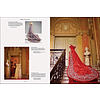 Книга на английском языке "Dress Codes. From Statement to Style Icon", Madelief Hohé, Paul Rem, Cécile Narinx - 4