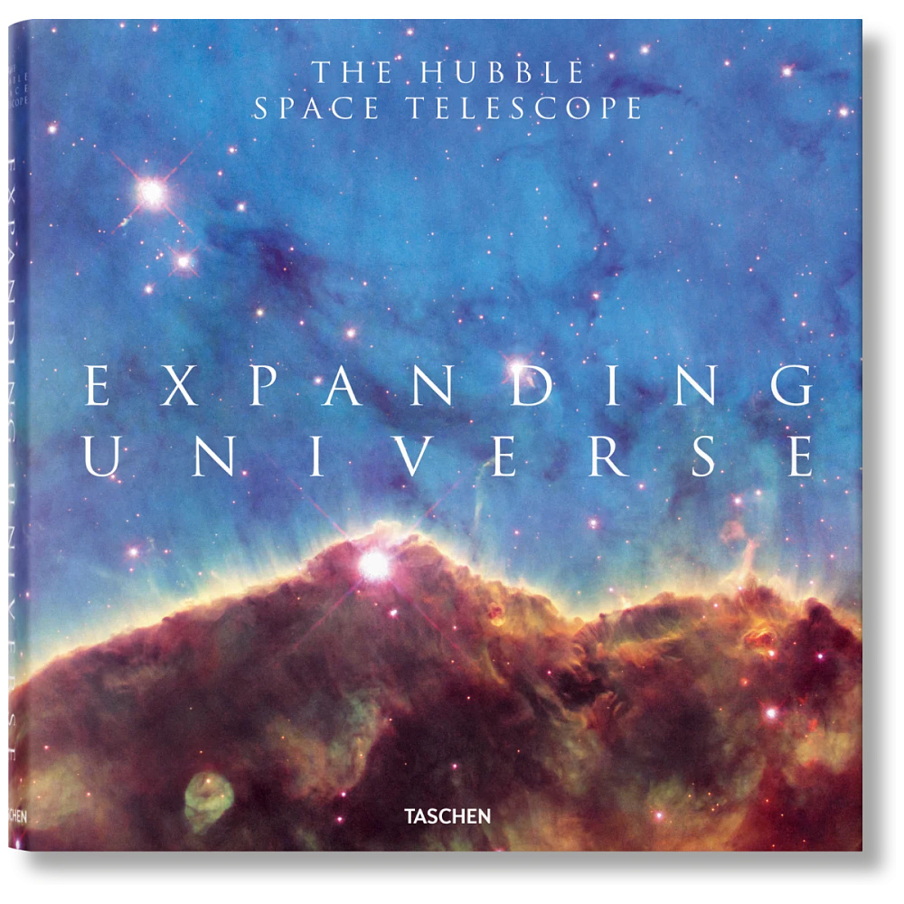 Книга на английском языке "Expanding Universe. The Hubble Space Telescope", Charles F. Bolden