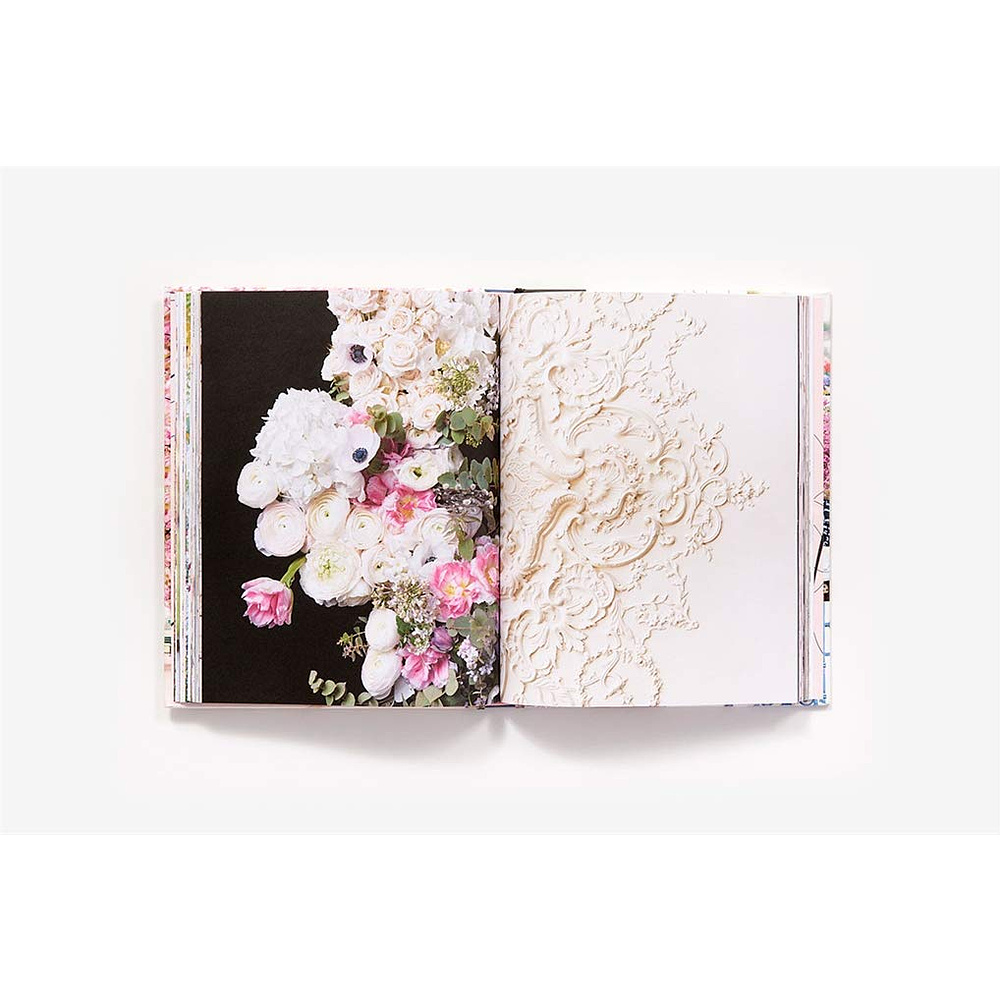 Книга на английском языке "Paris in Bloom", Lane G. - 6