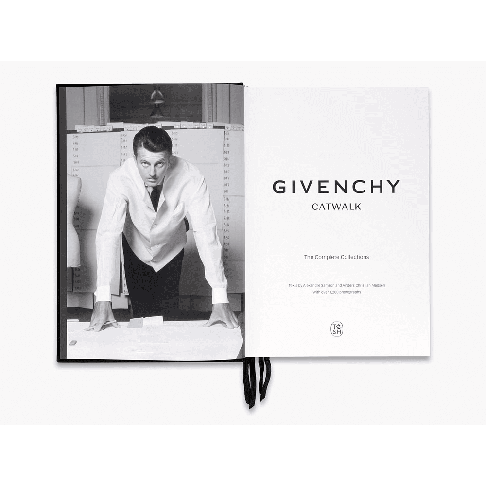 Книга на английском языке "Givenchy Catwalk: The Complete Collections", Samson A., Madsen A. C.  - 3