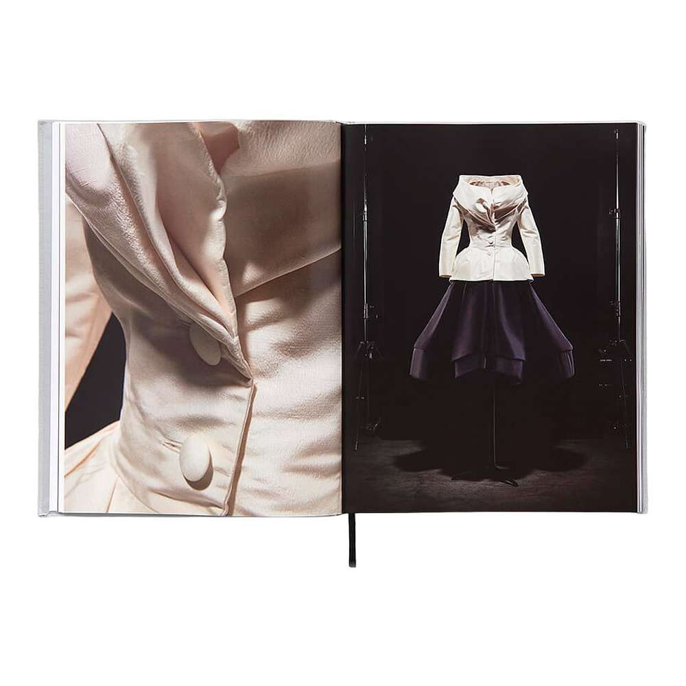 Книга на английском языке "Christian Dior", Oriole Cullen, Connie Karol Burks - 3